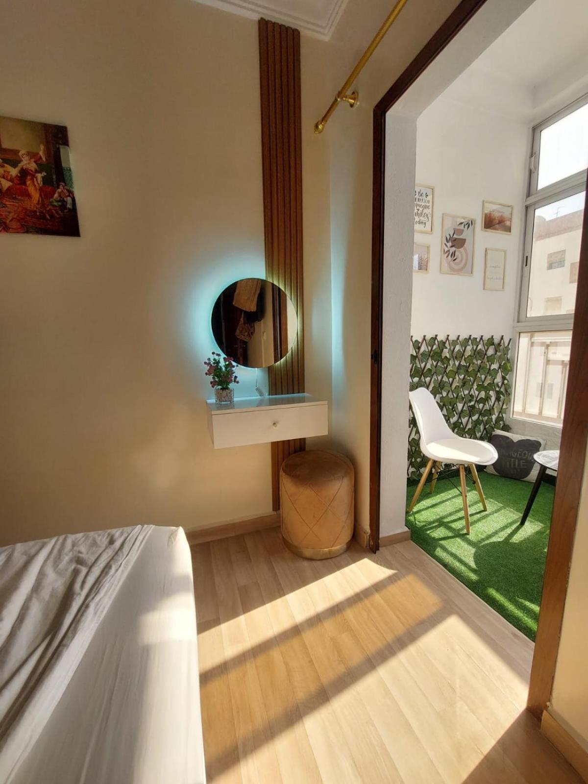 Charite Host Appartement , Wifi Et Parking Gratuit アガディール エクステリア 写真