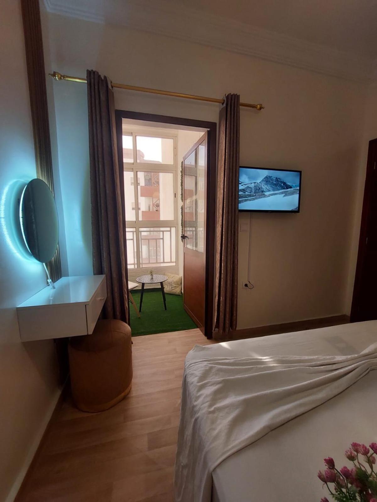 Charite Host Appartement , Wifi Et Parking Gratuit アガディール エクステリア 写真