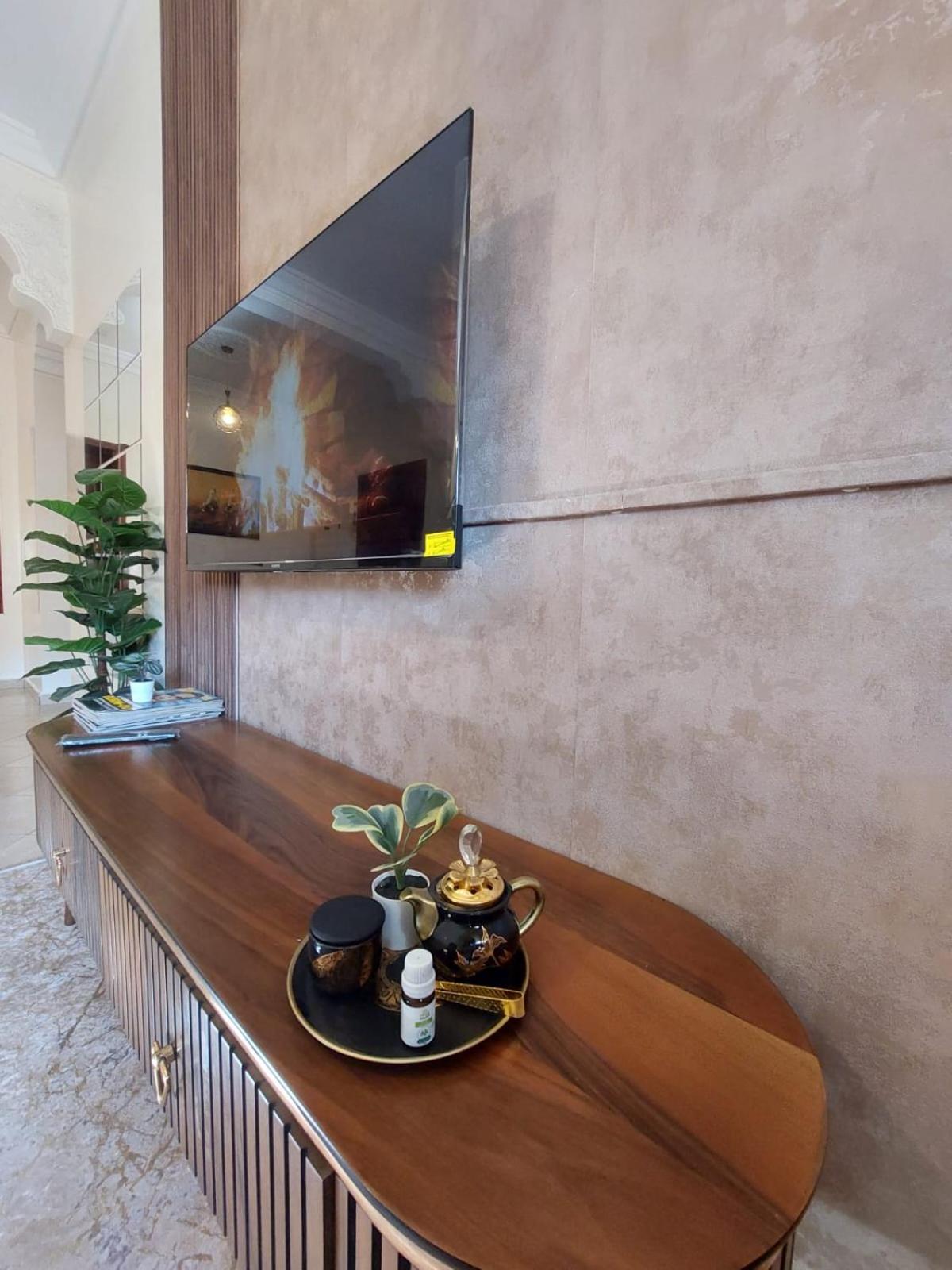 Charite Host Appartement , Wifi Et Parking Gratuit アガディール エクステリア 写真